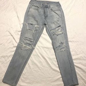 AEO- Denim Tomgirl cut up jeans